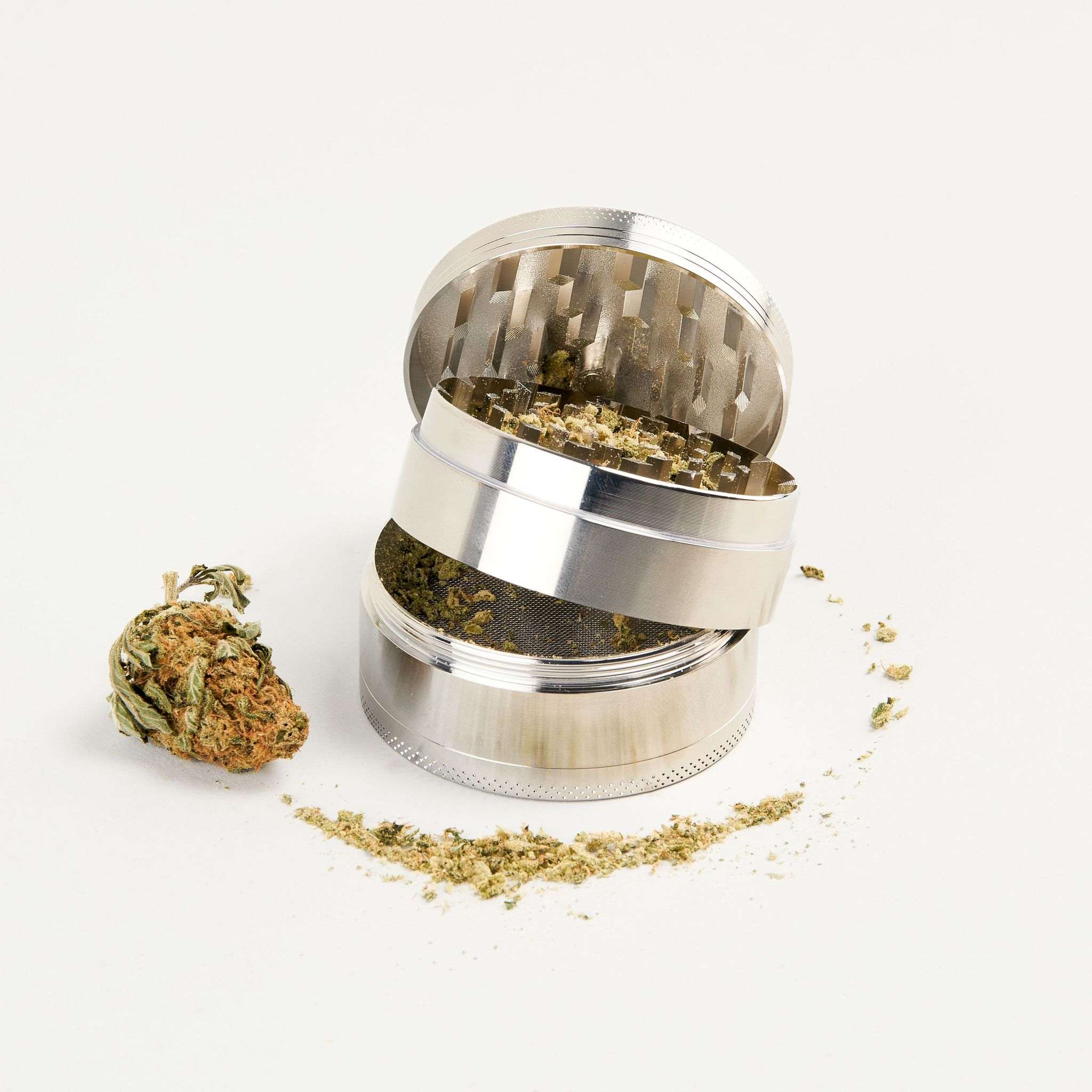 4-piece grinder with screen